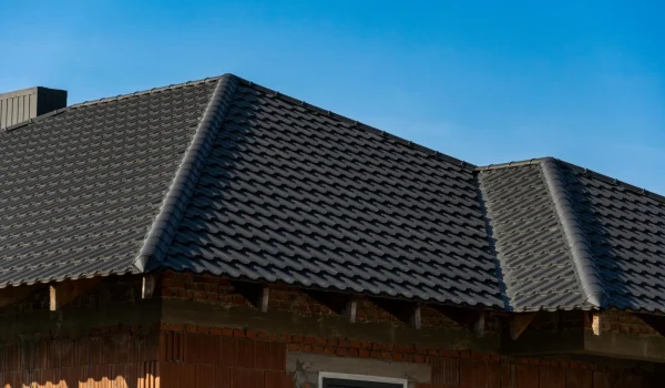 Storm-ready roof inspection checklist before hurricane season, Long Island